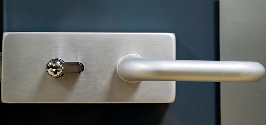 Change Patio Door Locks in Topanga, California