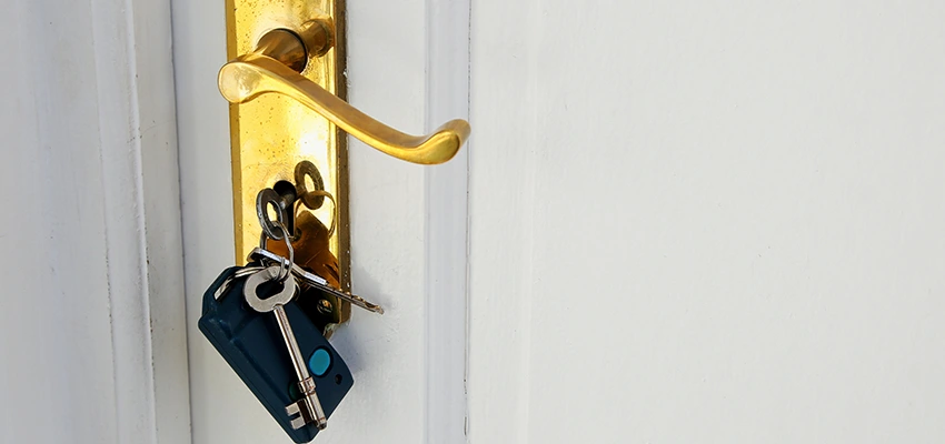 Broken Door Key Extraction in Topanga, CA