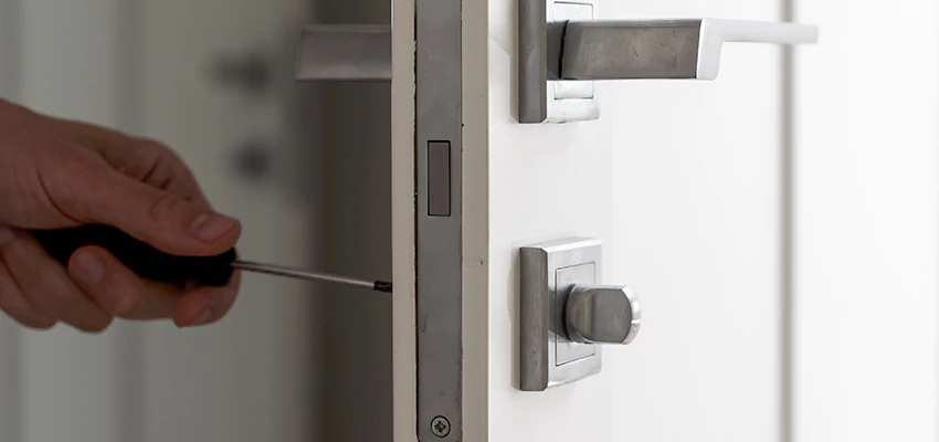 Key Programming Locksmith Open Now in Topanga, California